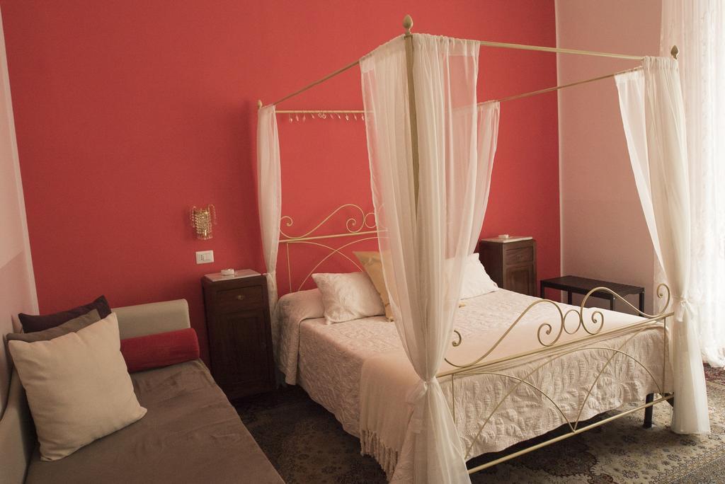 B&B Domus Garibaldi Salerno Eksteriør bilde