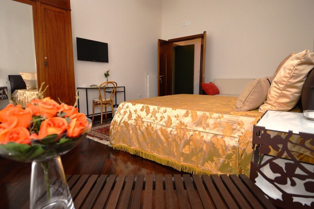 B&B Domus Garibaldi Salerno Eksteriør bilde